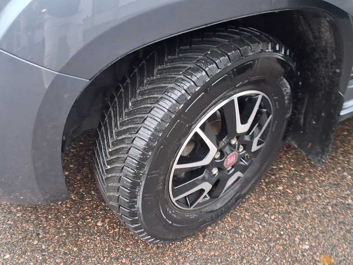 PÖSSL ROADCAR VAN R 640 2022