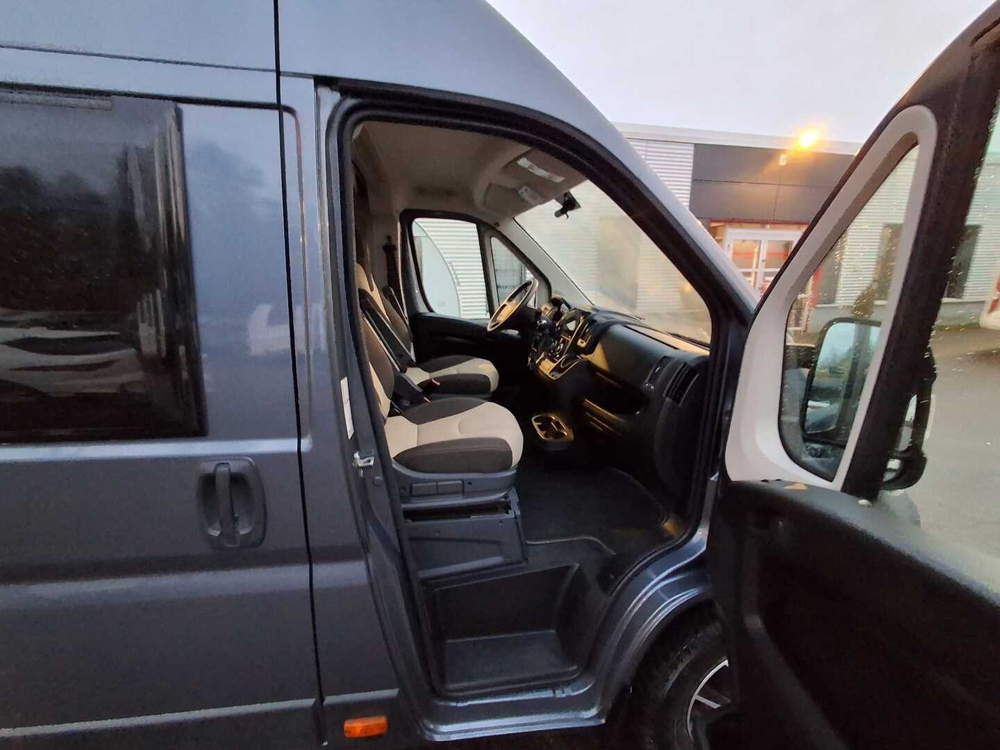 PÖSSL ROADCAR VAN R 640 2022