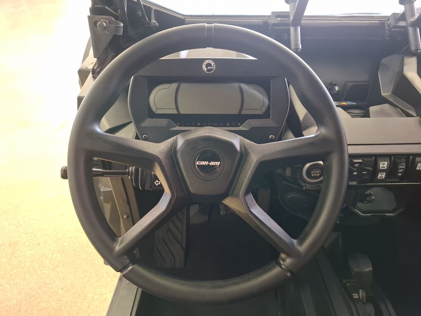 CAN-AM MAVERICK 2023