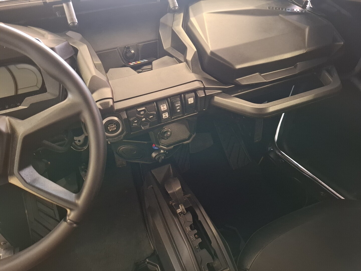 CAN-AM MAVERICK 2023