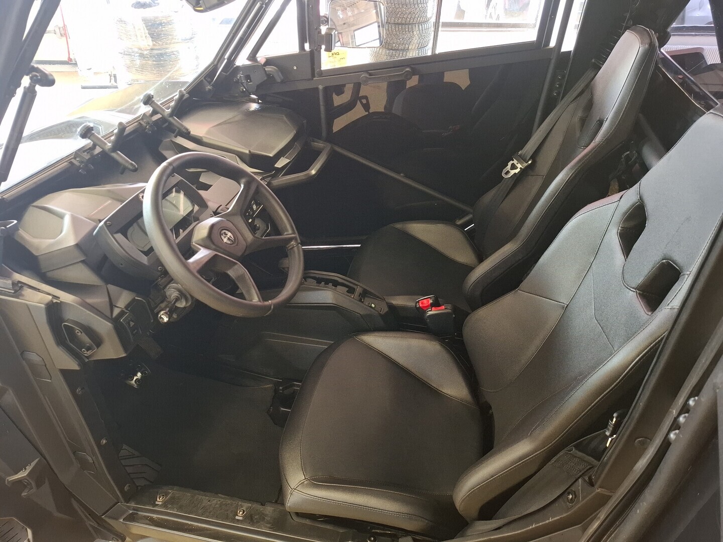 CAN-AM MAVERICK 2023