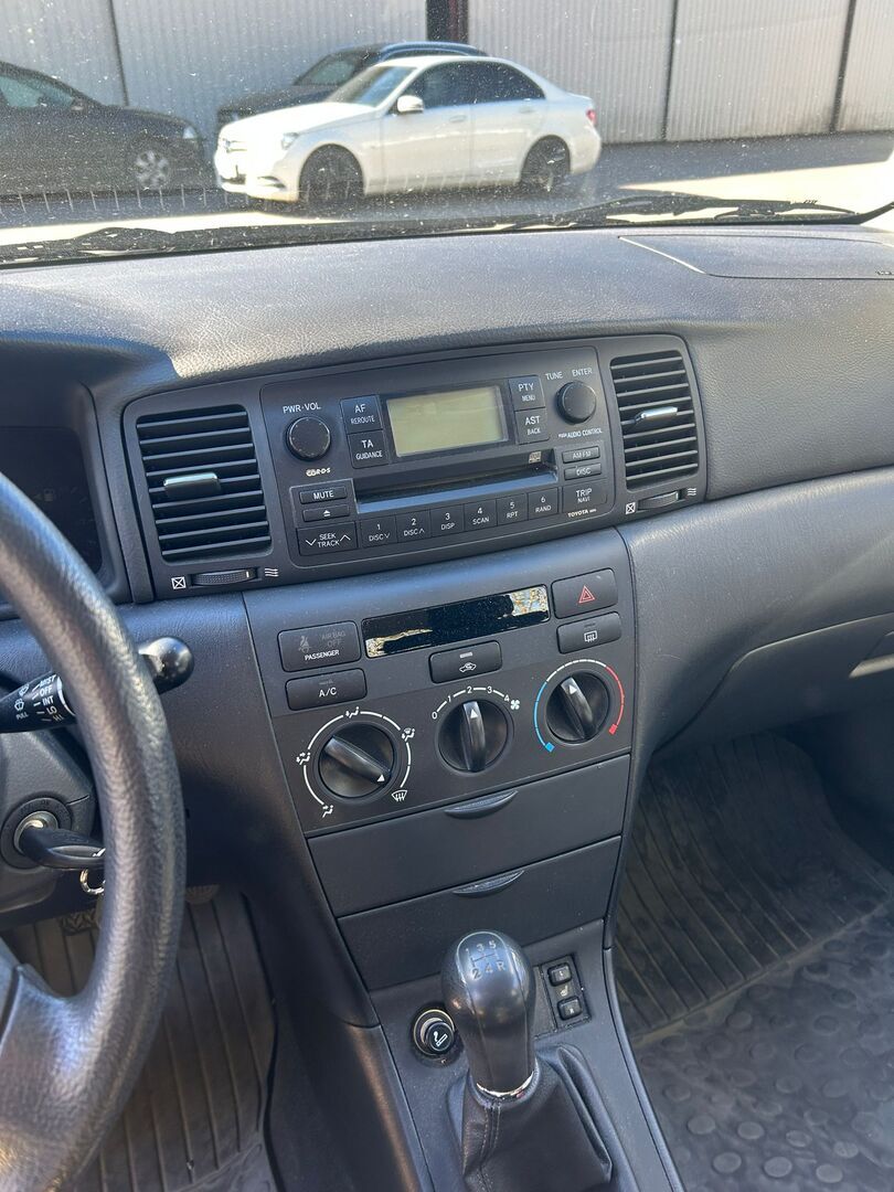TOYOTA Corolla 2005