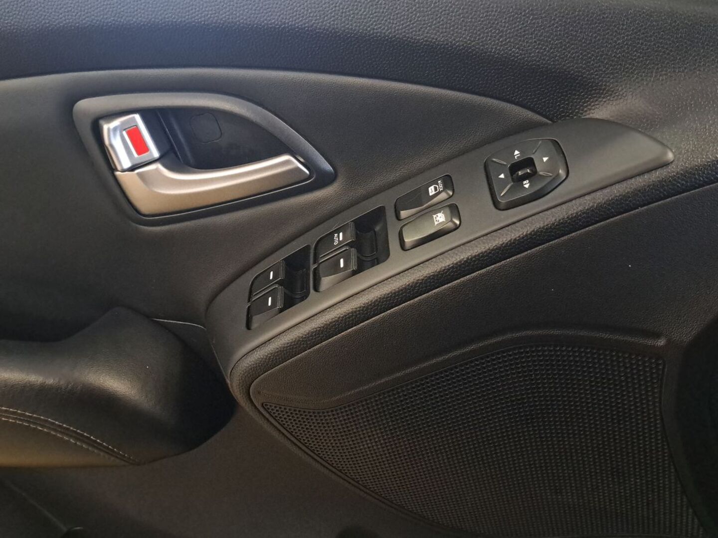 HYUNDAI ix35 21