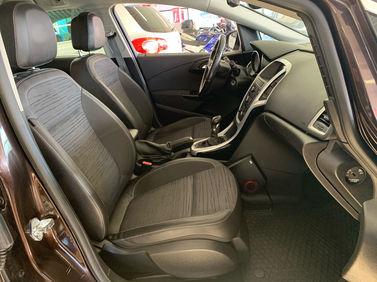 OPEL Astra 2015