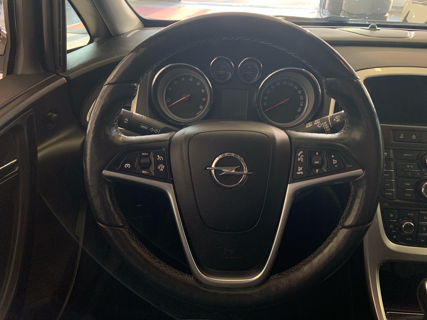 OPEL Astra 2015