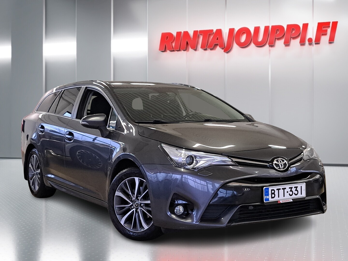 TOYOTA Avensis 2016