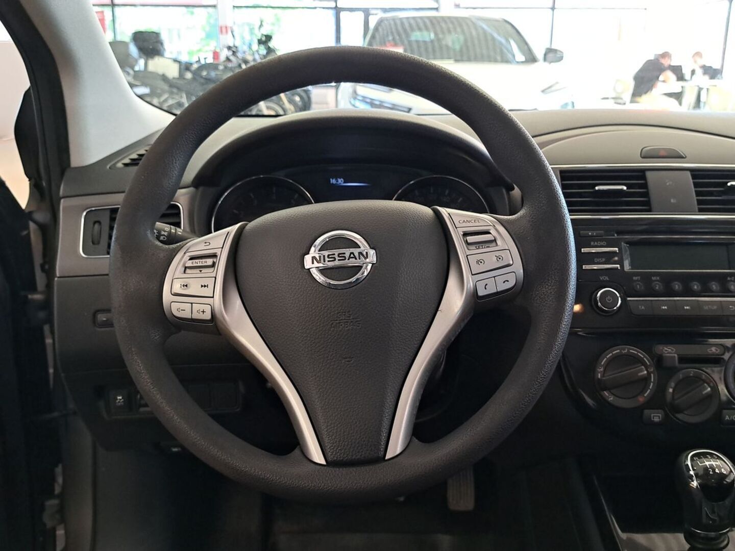 NISSAN Pulsar 2015