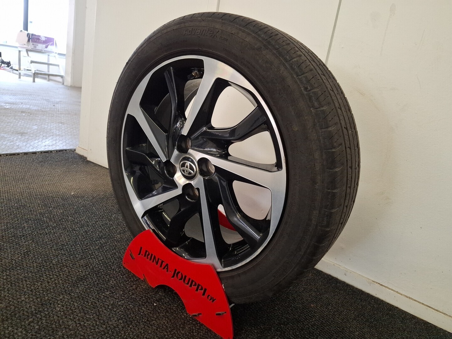 TOYOTA Yaris 2019