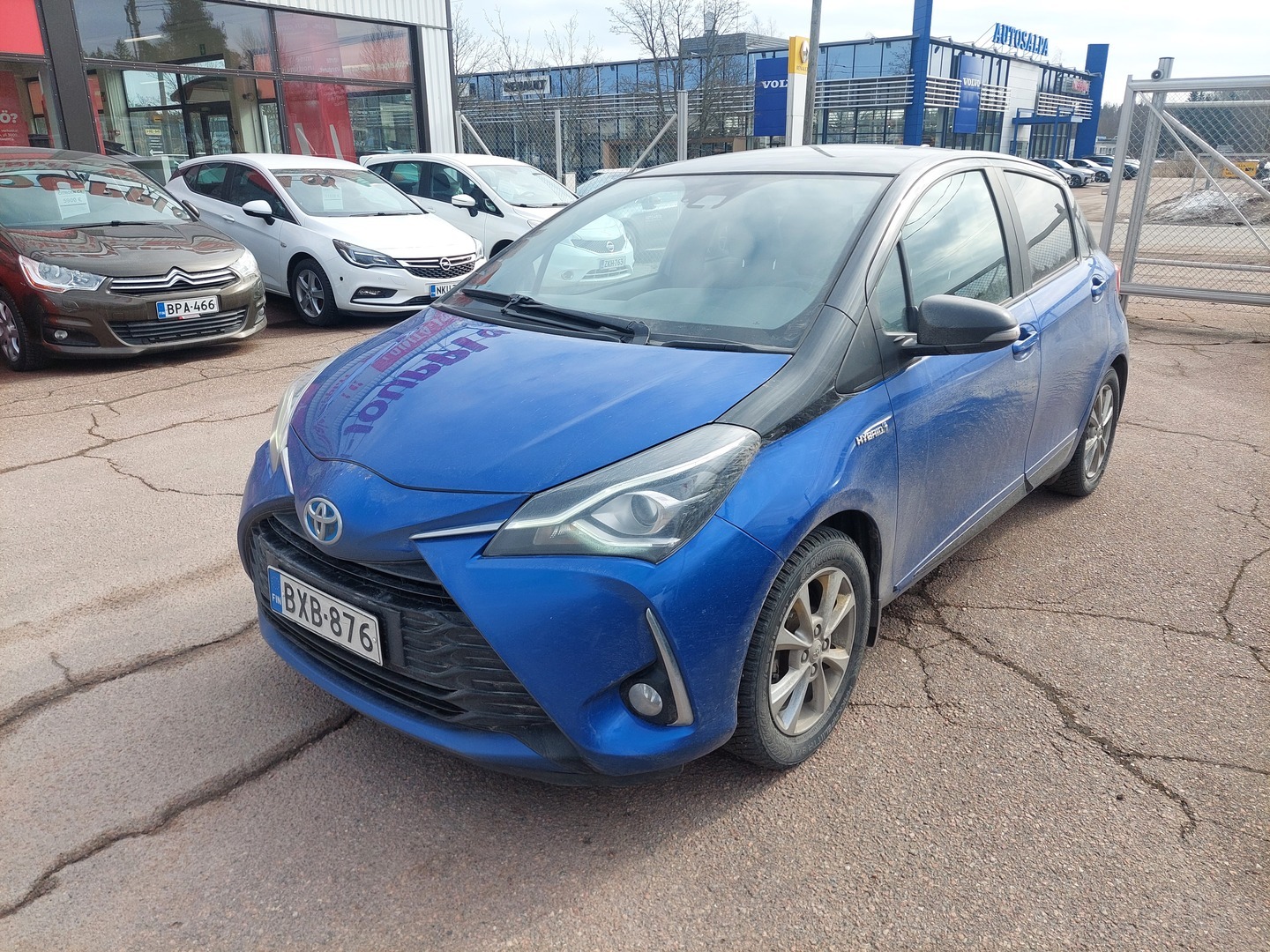 TOYOTA Yaris 2019