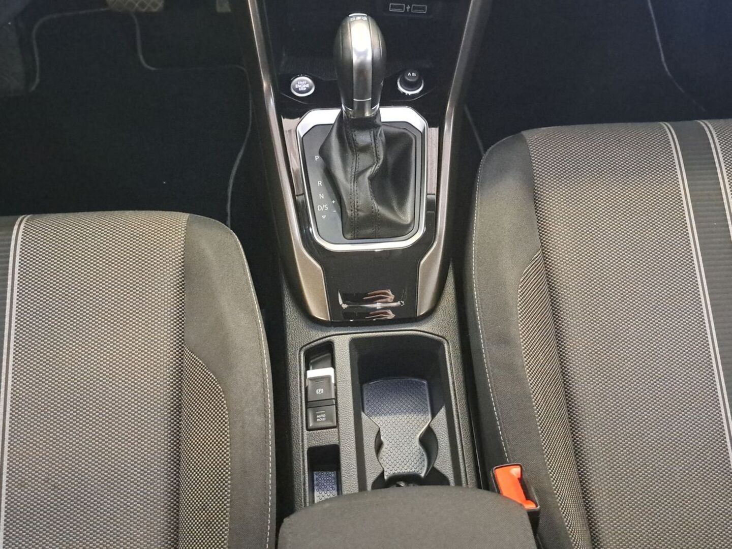 VOLKSWAGEN T-Roc 2019