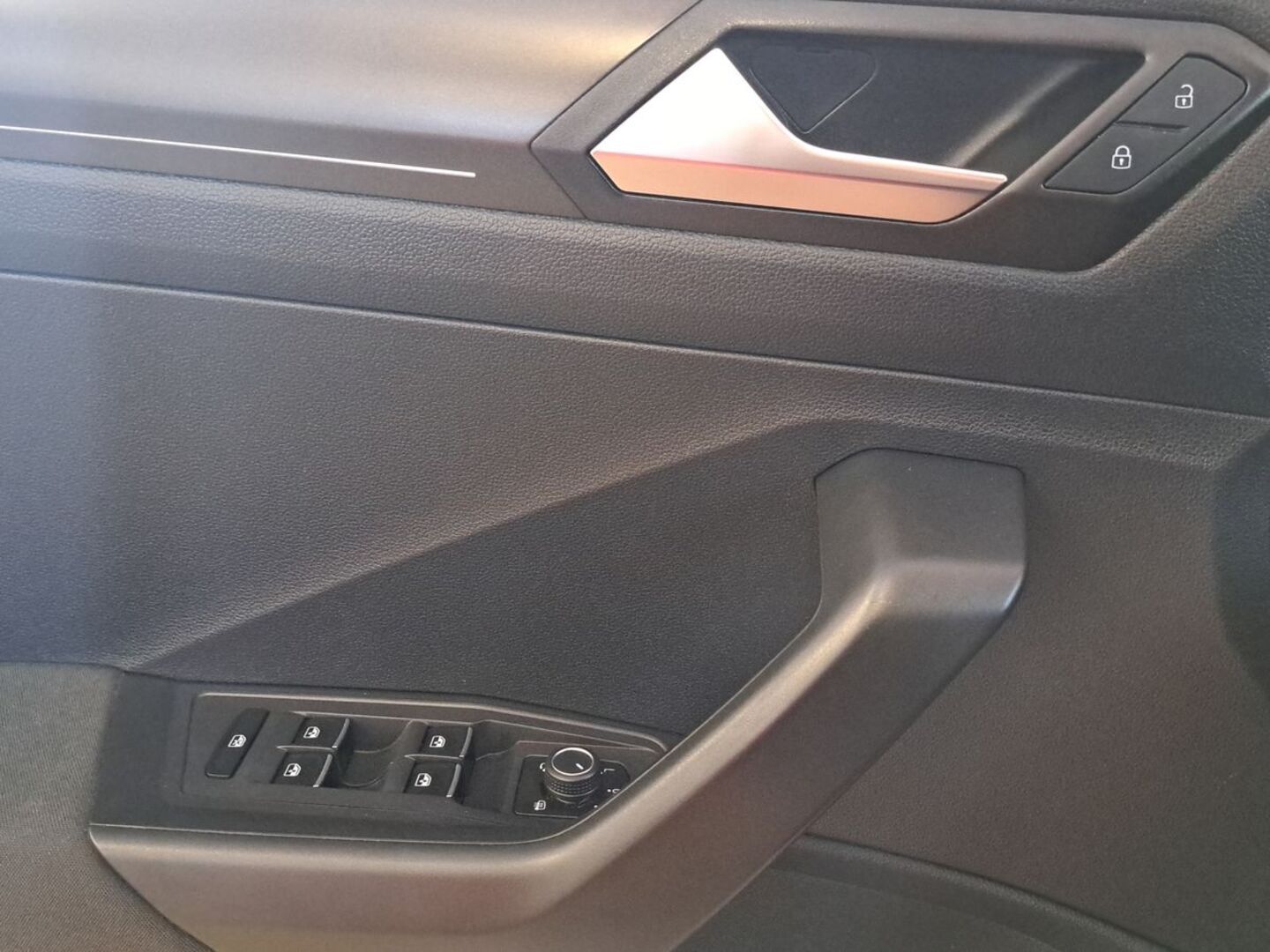VOLKSWAGEN T-Roc 2019