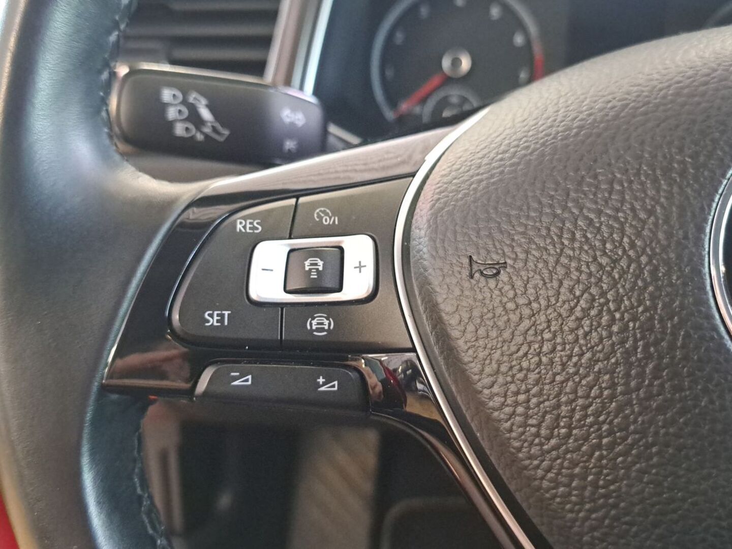 VOLKSWAGEN T-Roc 2019