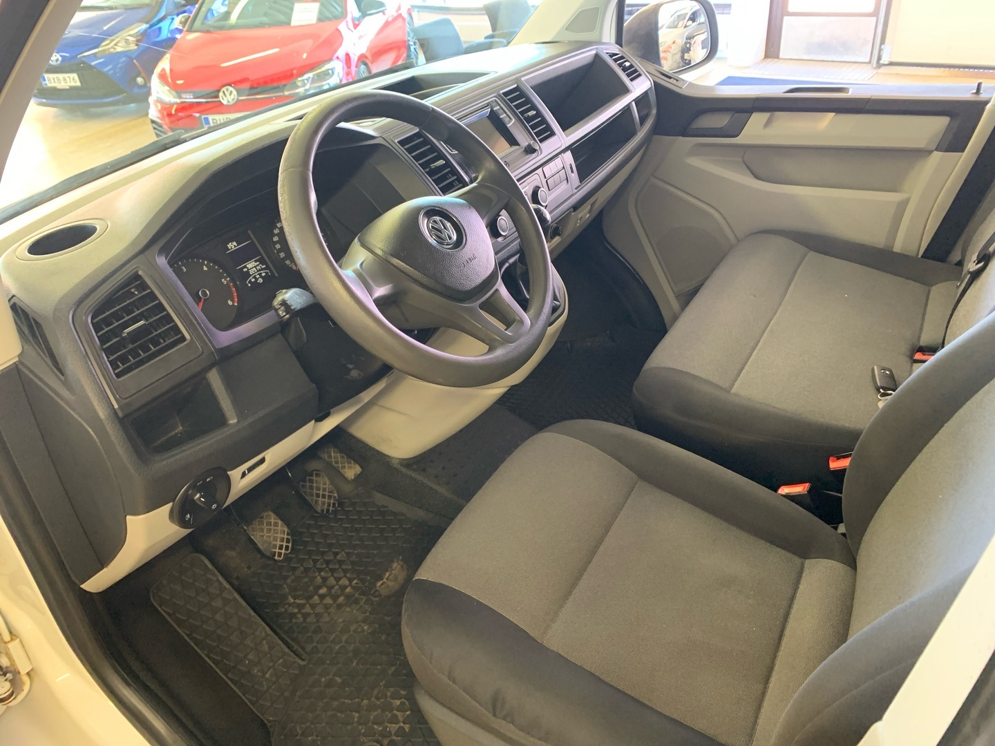 VOLKSWAGEN Transporter 2019