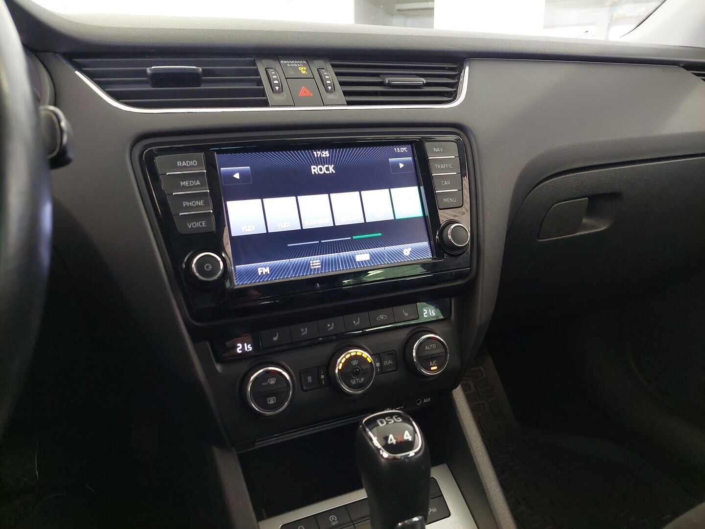 SKODA Octavia 2014