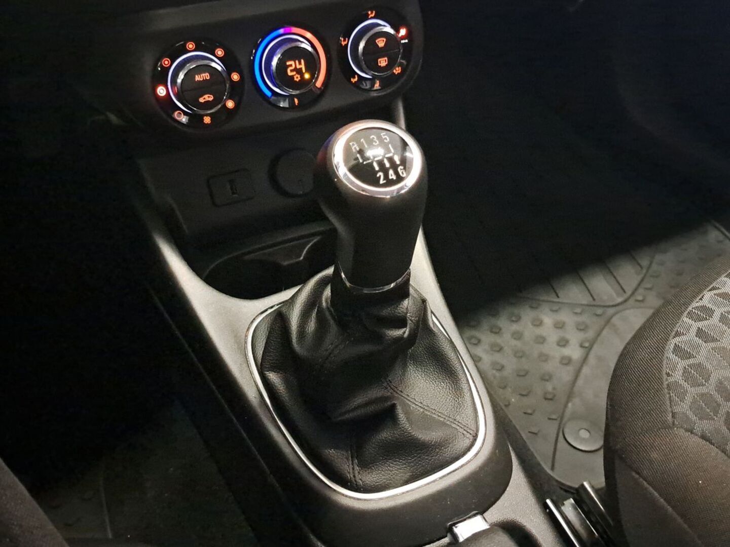 OPEL Corsa 2016