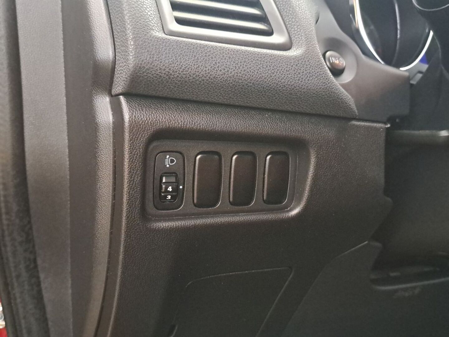 MITSUBISHI ASX 2019