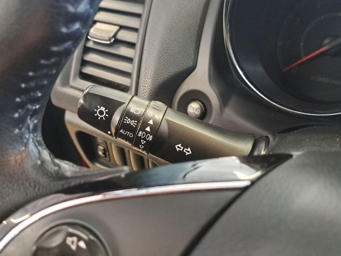 MITSUBISHI ASX 2019