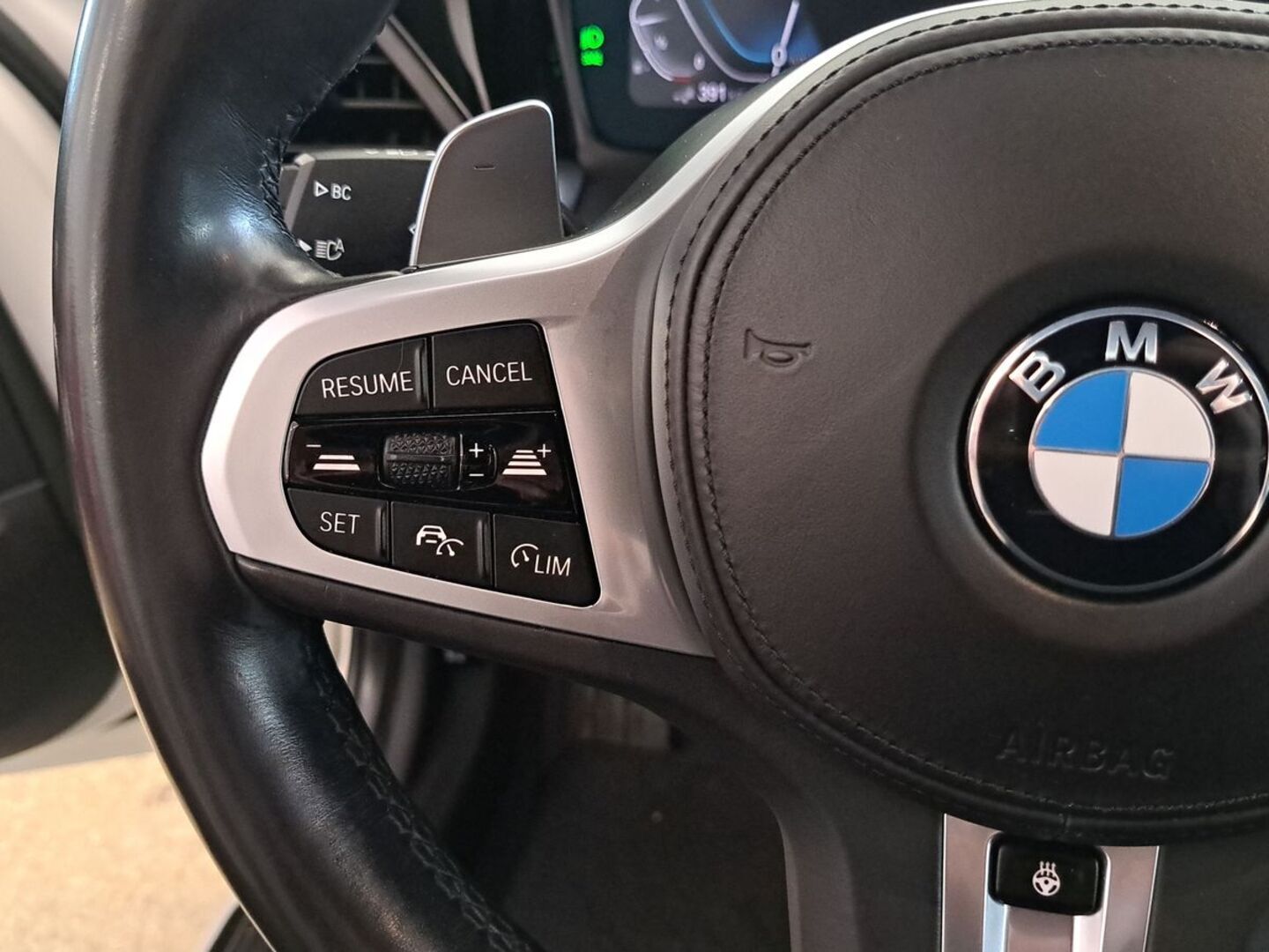 BMW 330 2020
