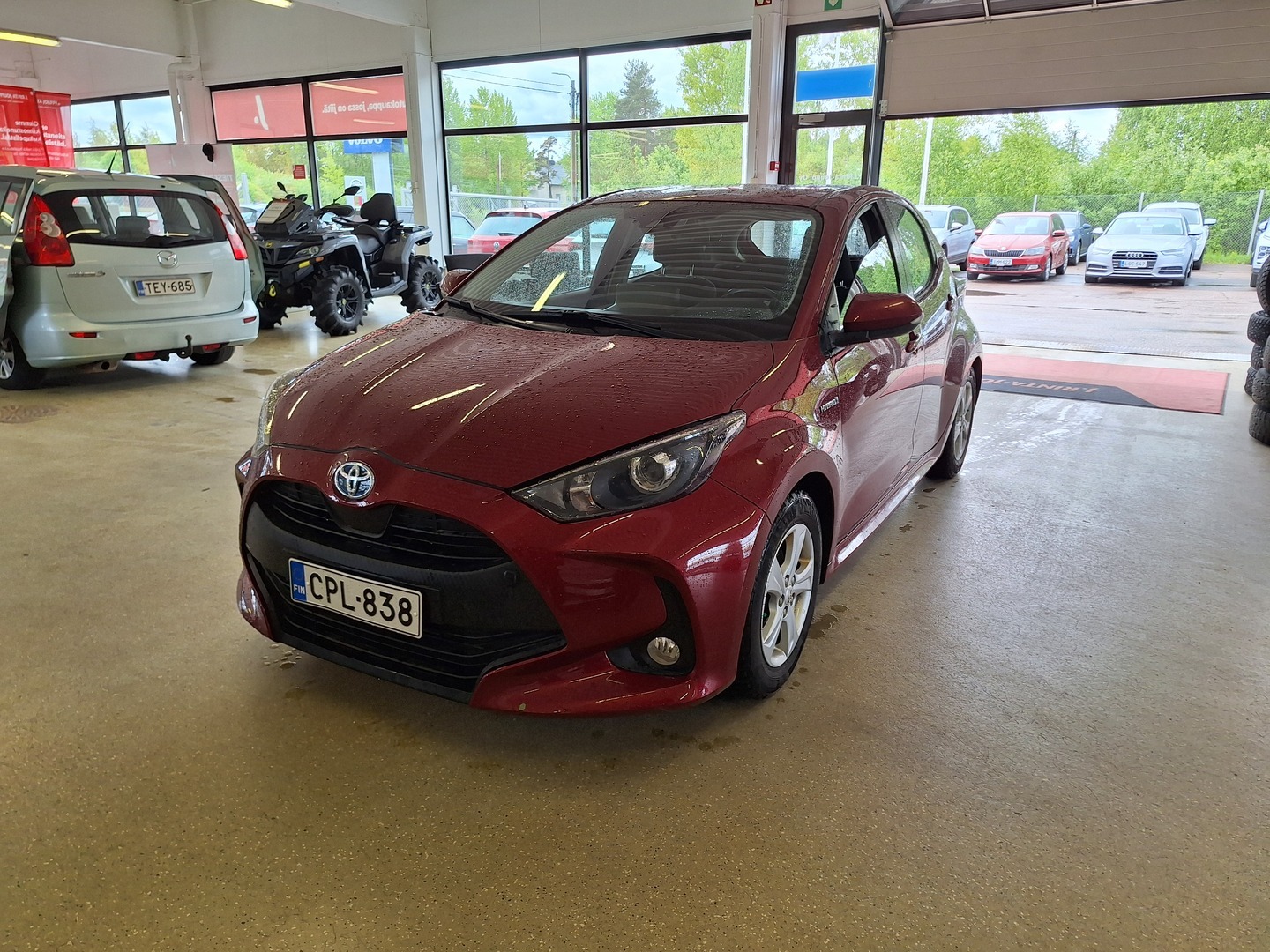 TOYOTA Yaris 2021