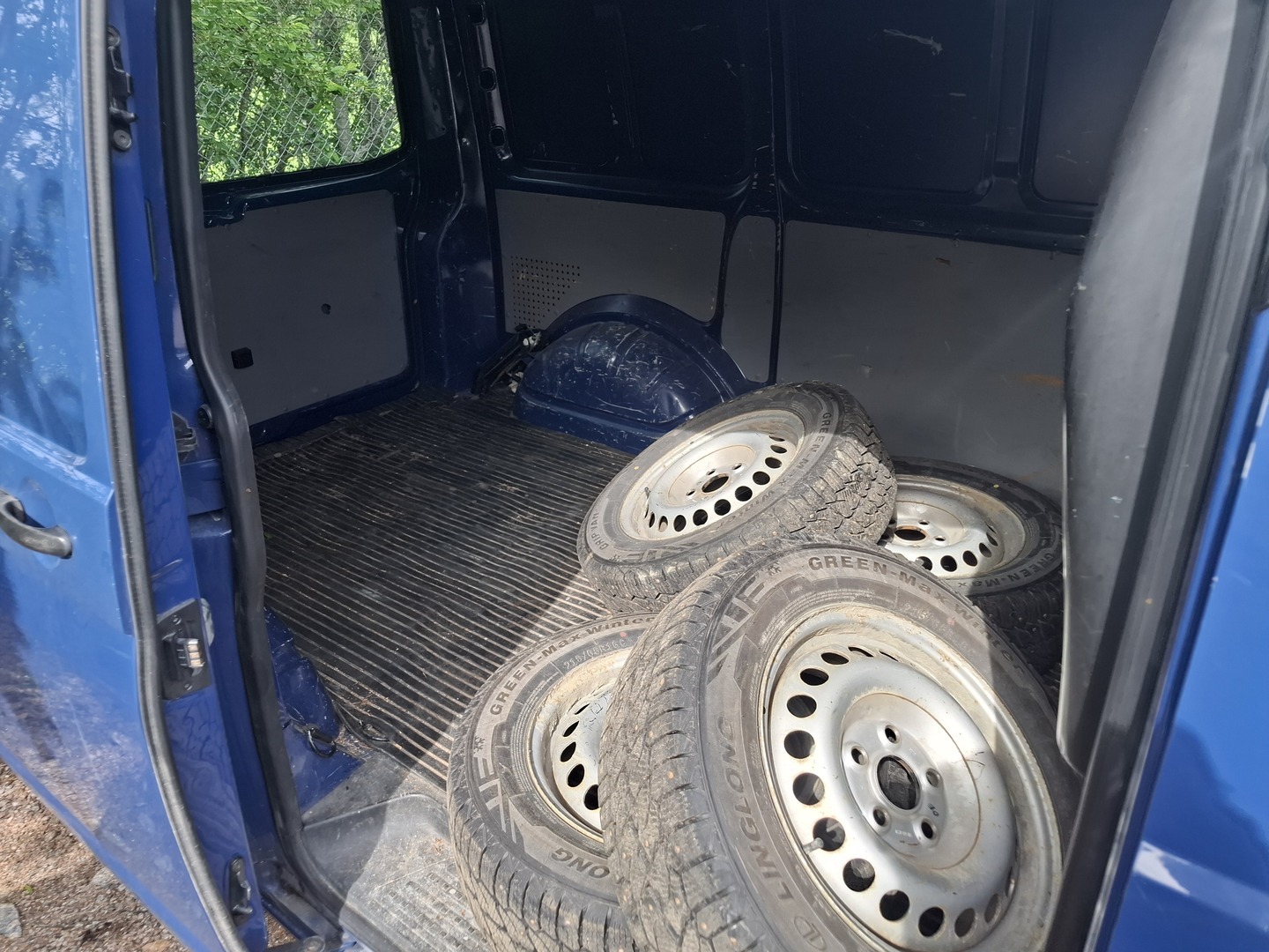 VOLKSWAGEN Transporter 2011