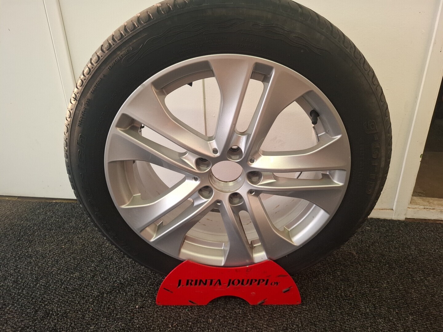 MERCEDES-BENZ C 2012