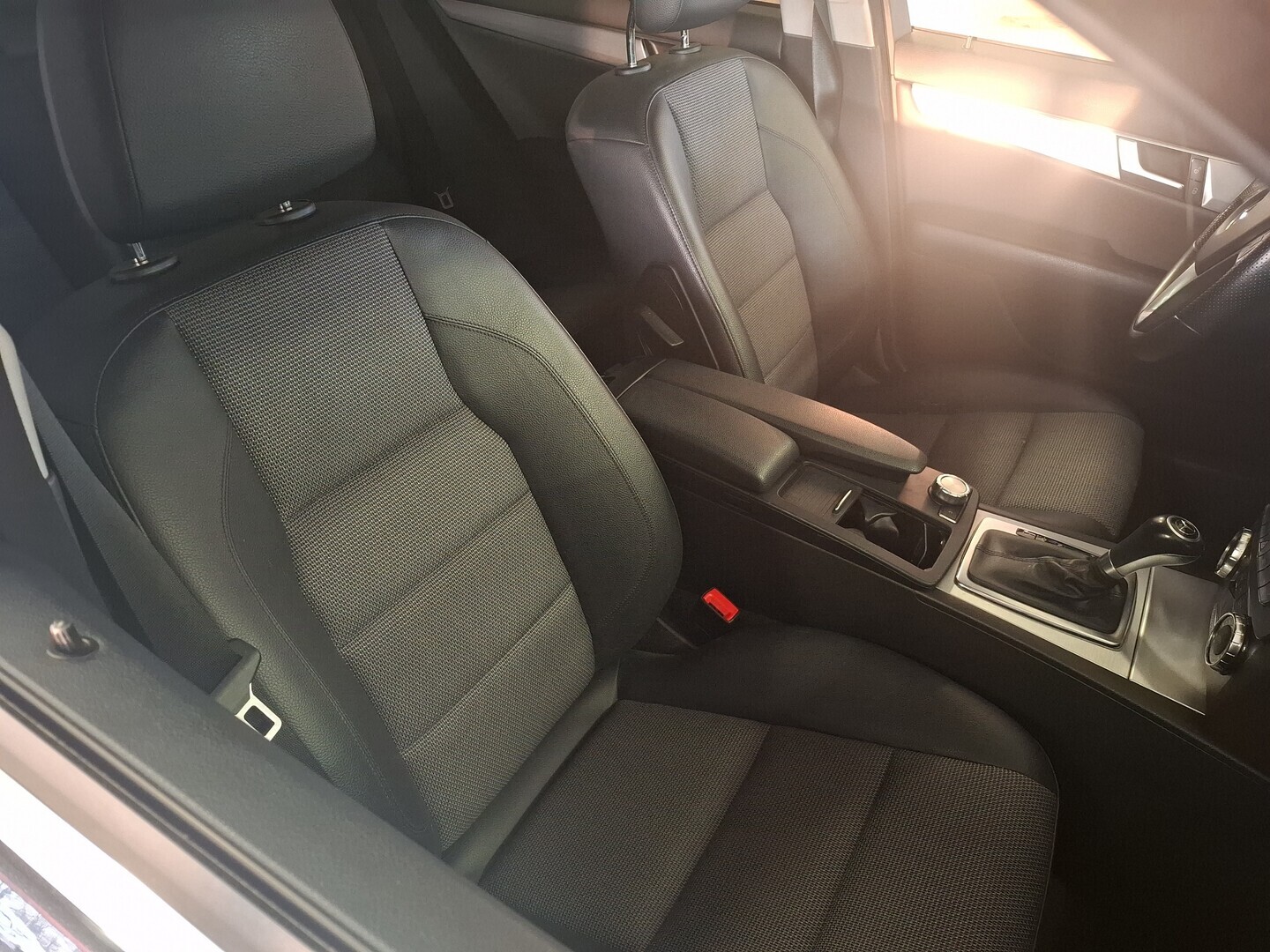 MERCEDES-BENZ C 2012