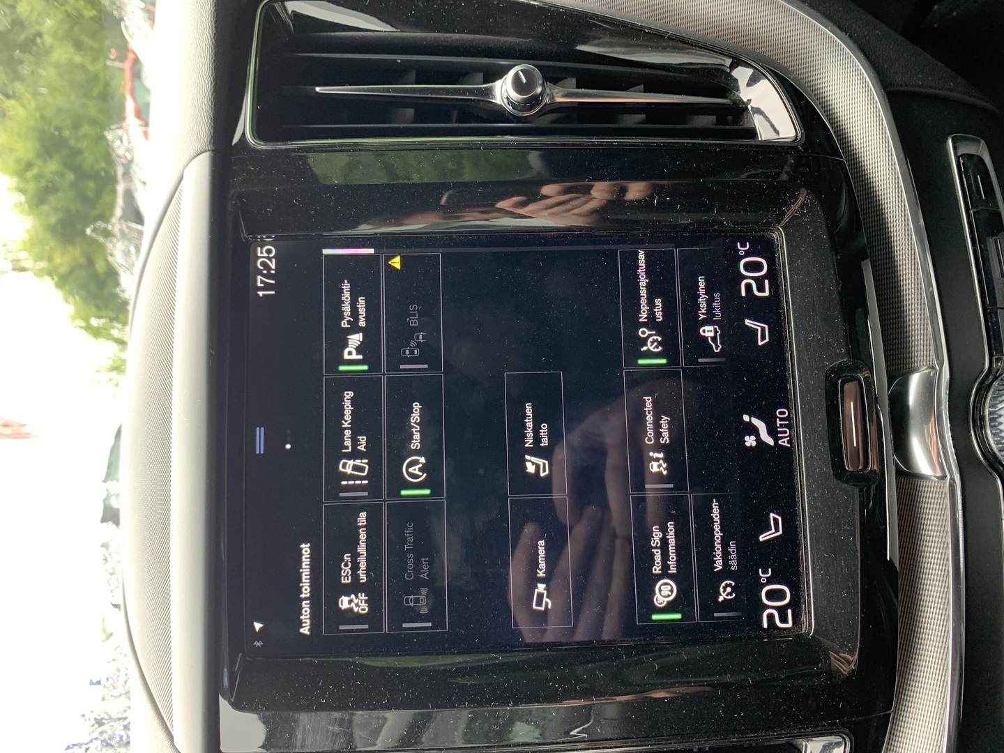 VOLVO XC60 2018