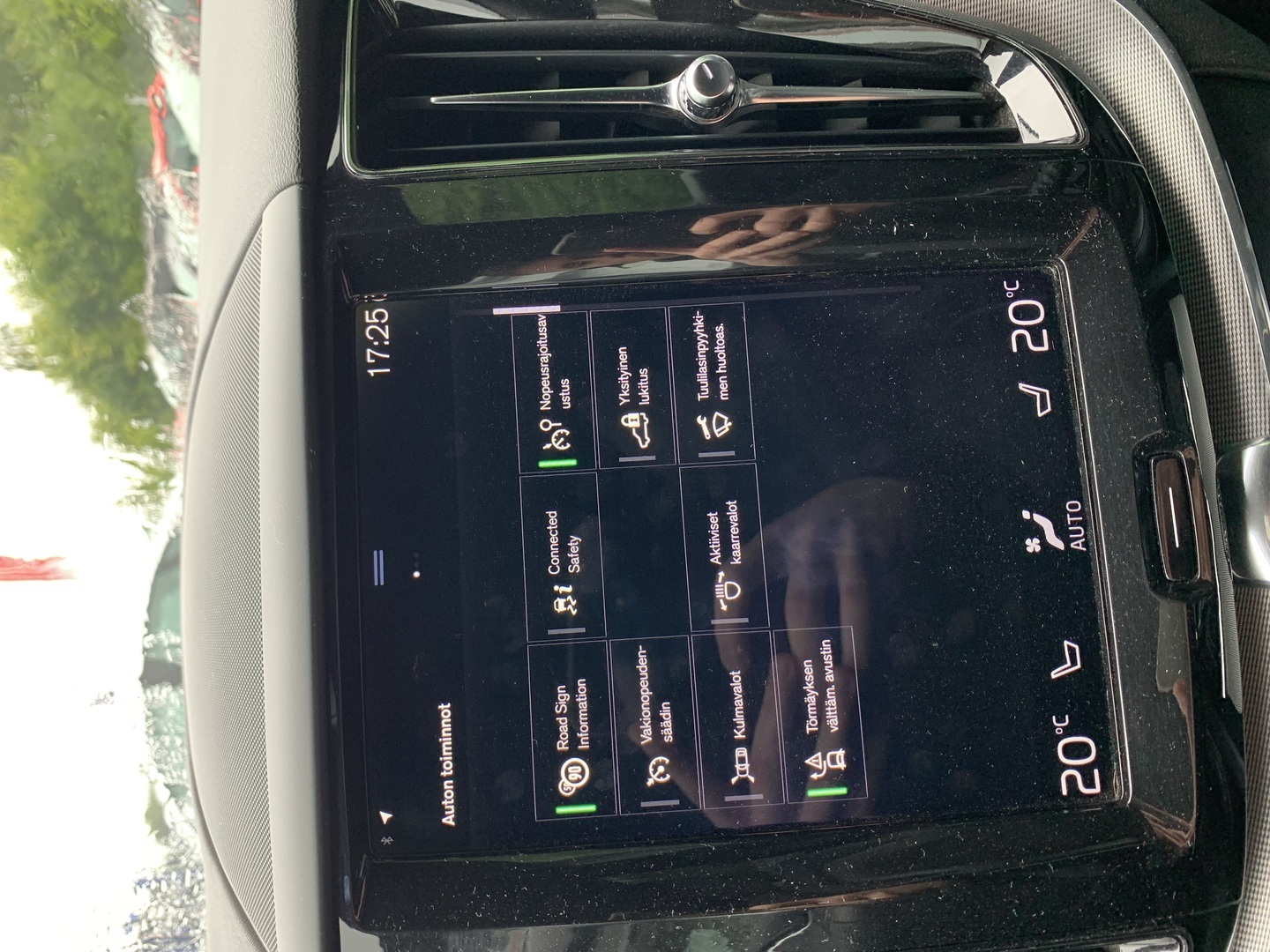 VOLVO XC60 2018
