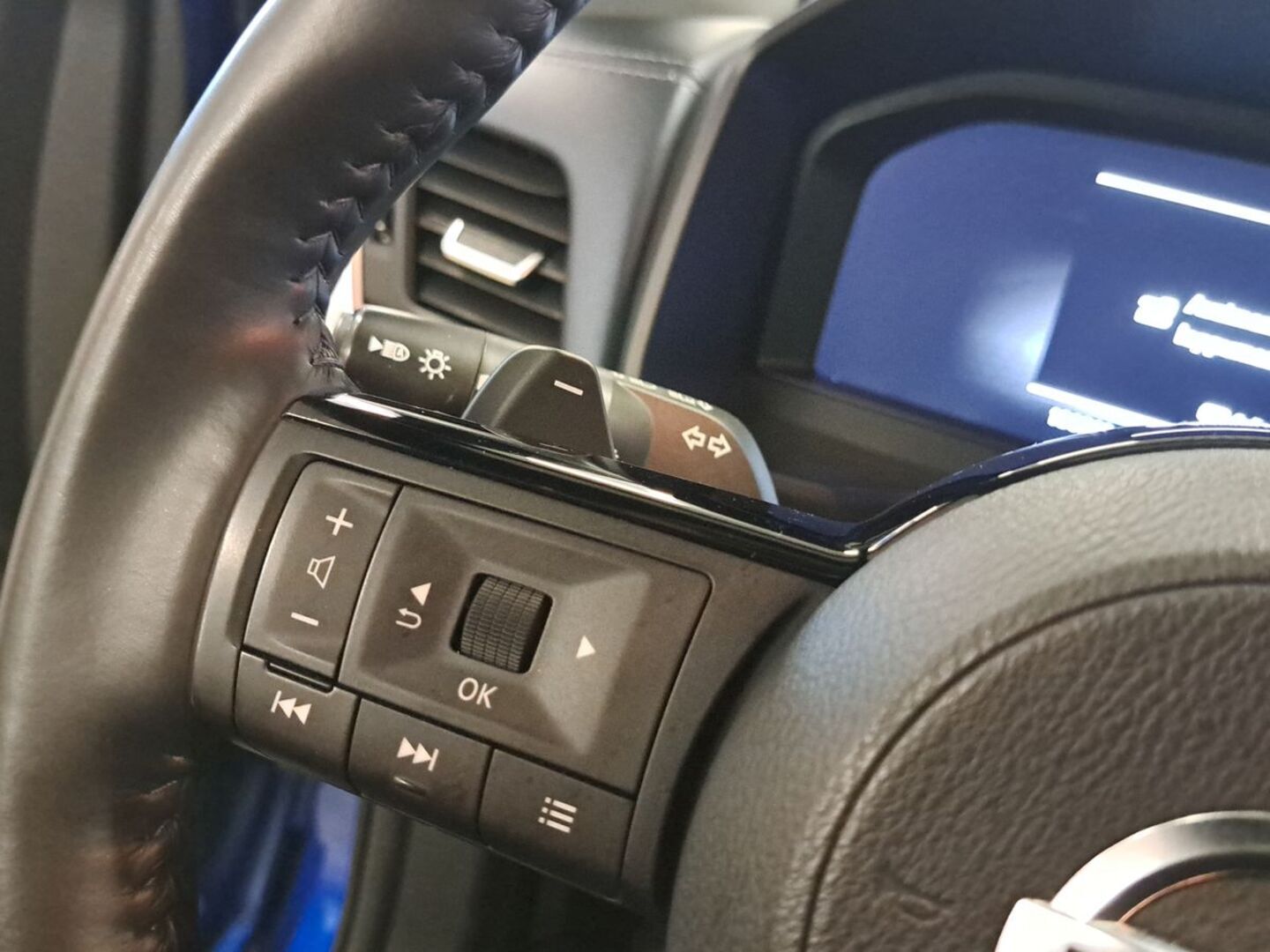 NISSAN Qashqai 23