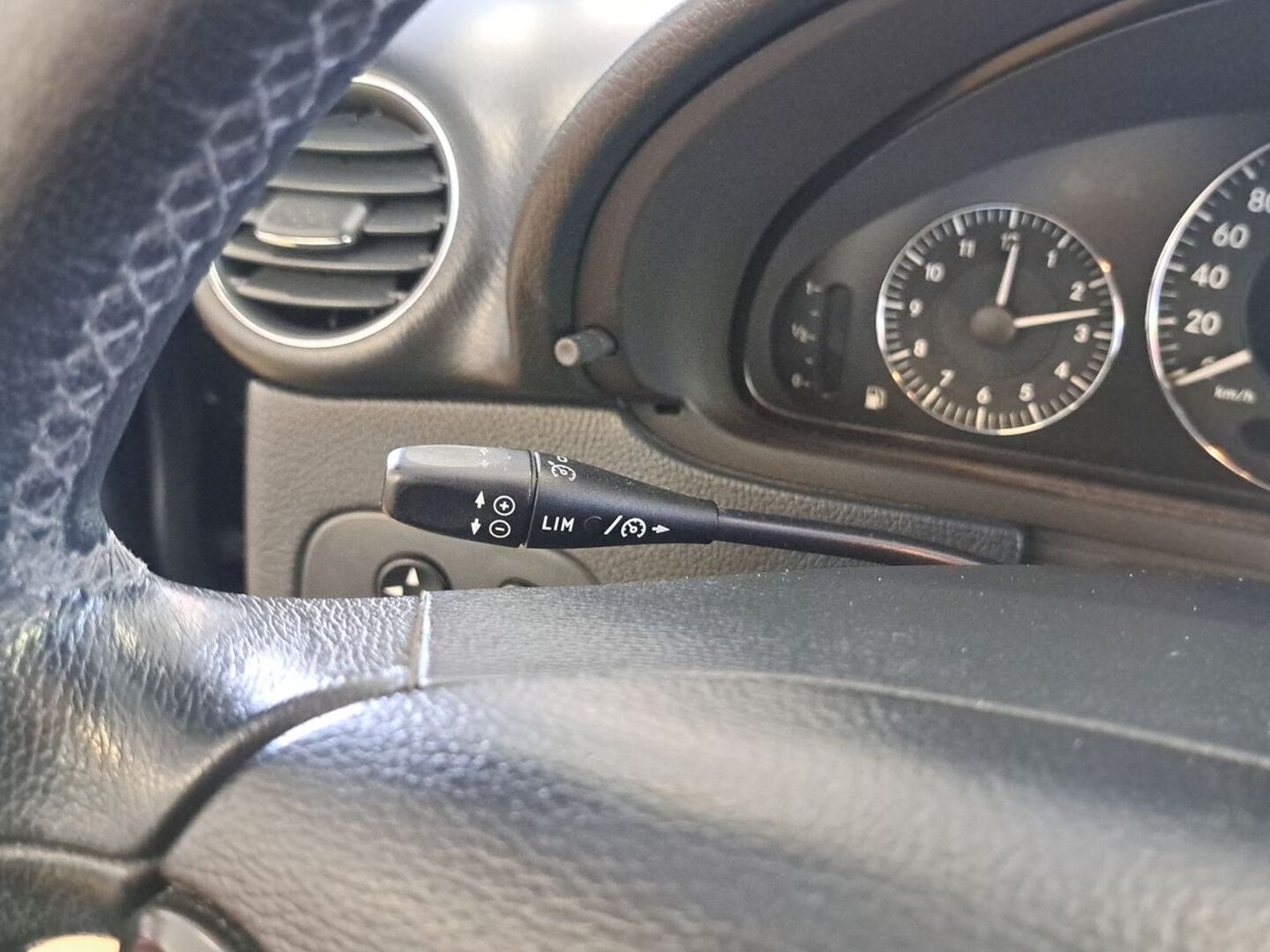 MERCEDES-BENZ CLK 2005