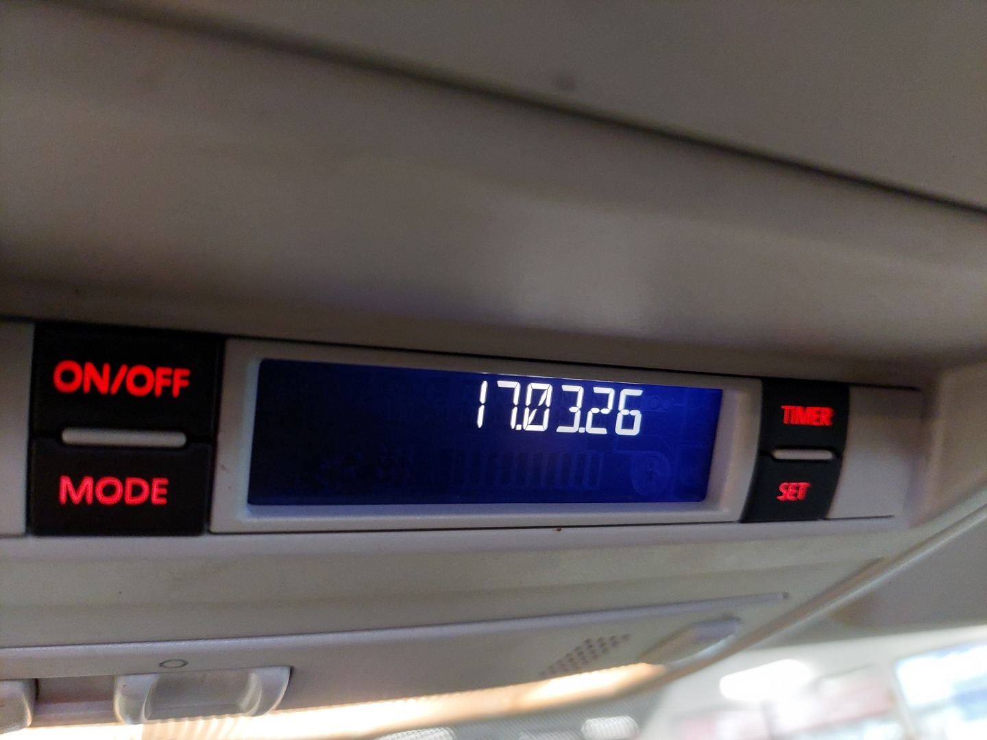 VOLKSWAGEN Transporter 2017