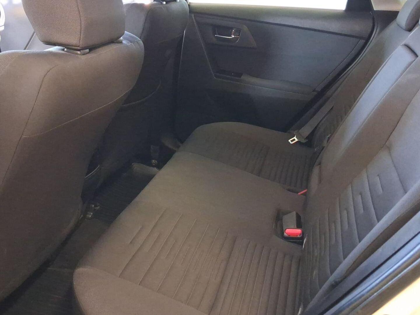 TOYOTA Auris 10