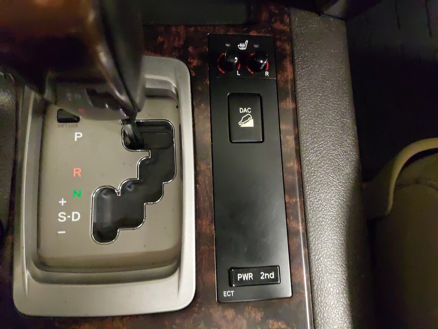 TOYOTA Land Cruiser 2008