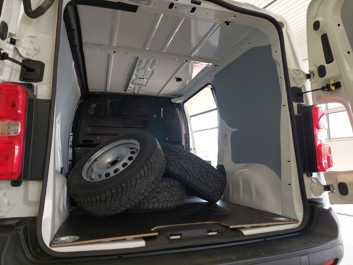 OPEL Vivaro 2021