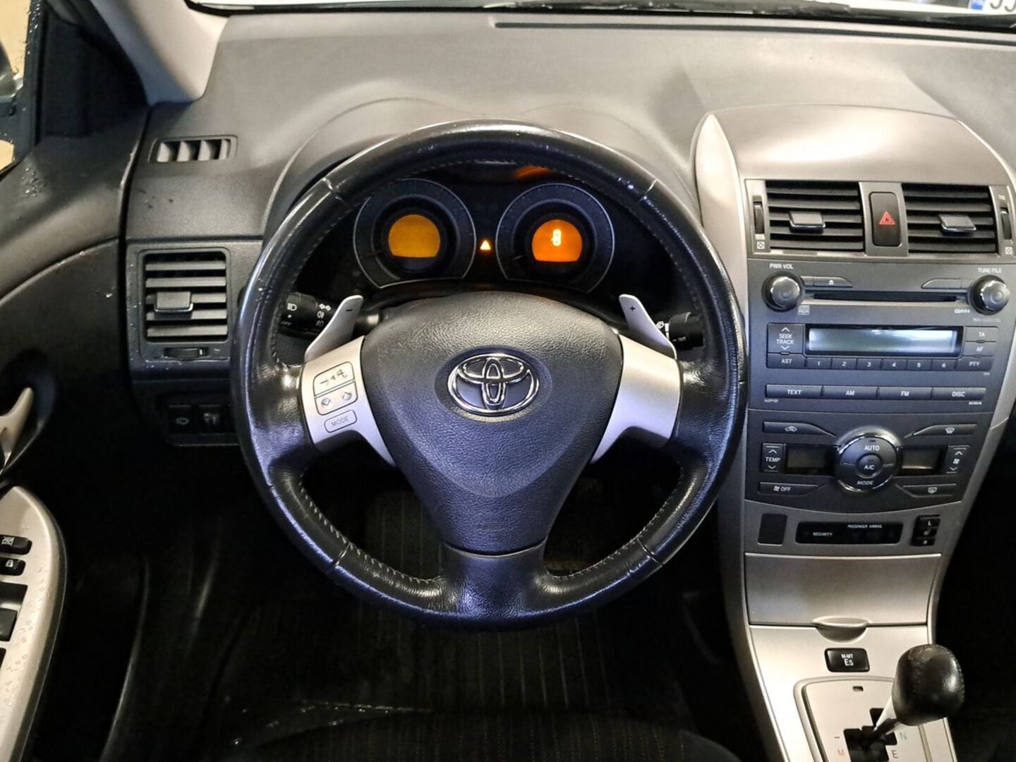 TOYOTA Corolla 17
