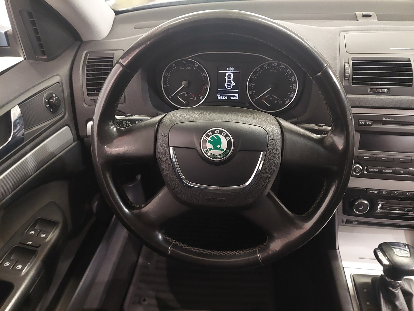 SKODA Octavia 2009