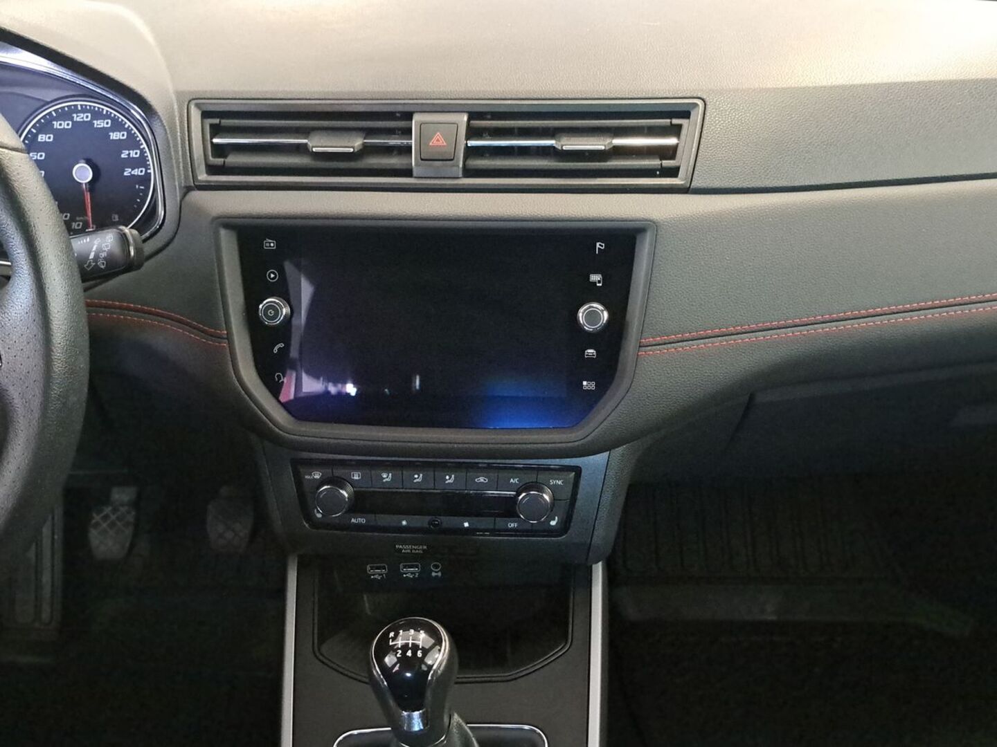 SEAT Arona 15