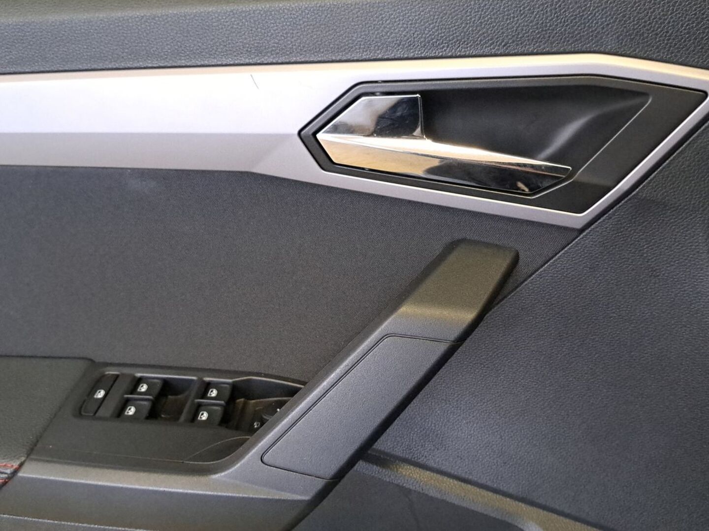 SEAT Arona 16