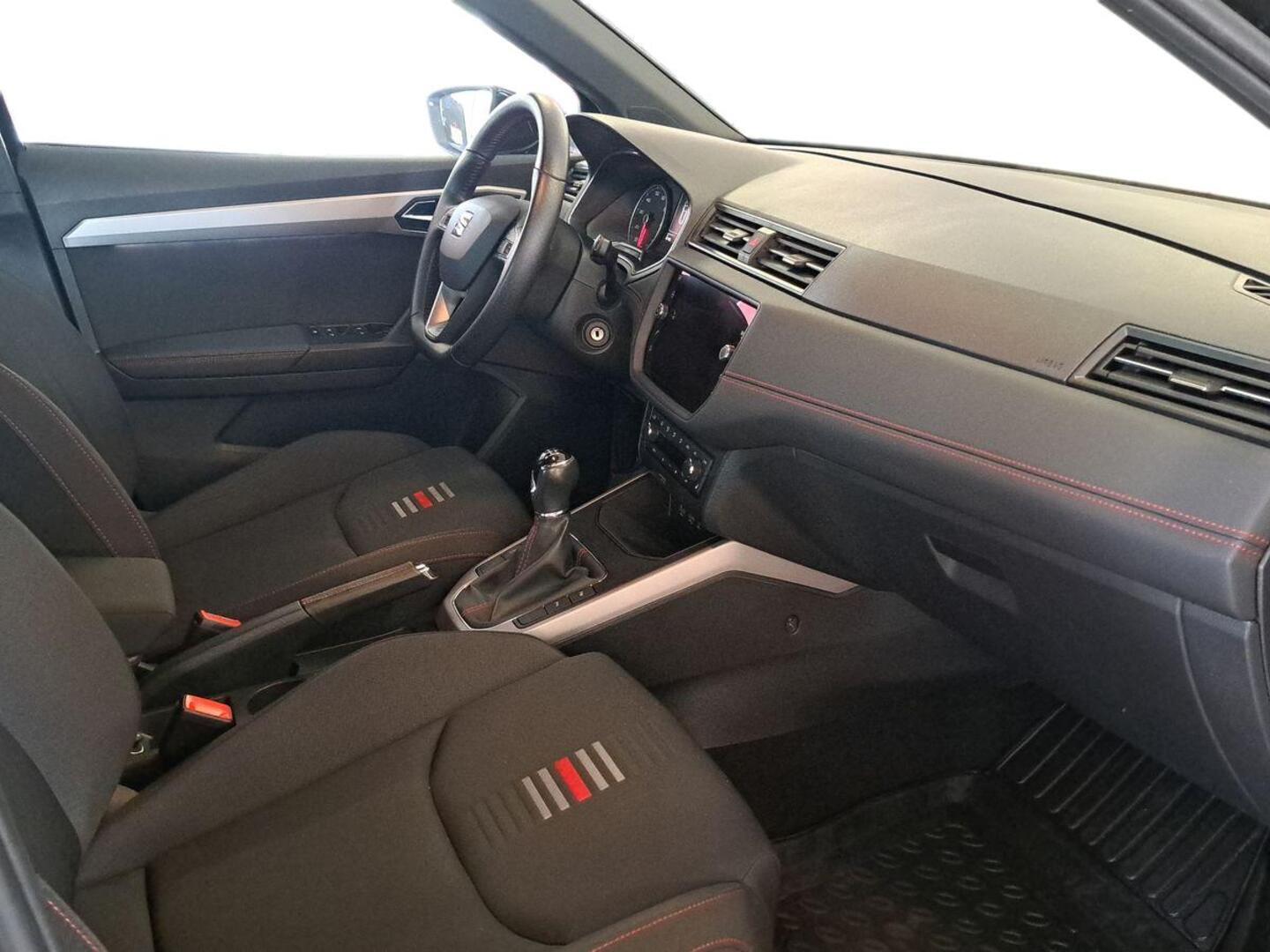 SEAT Arona 7