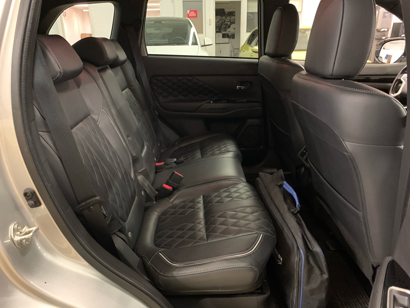 MITSUBISHI Outlander PHEV 2020