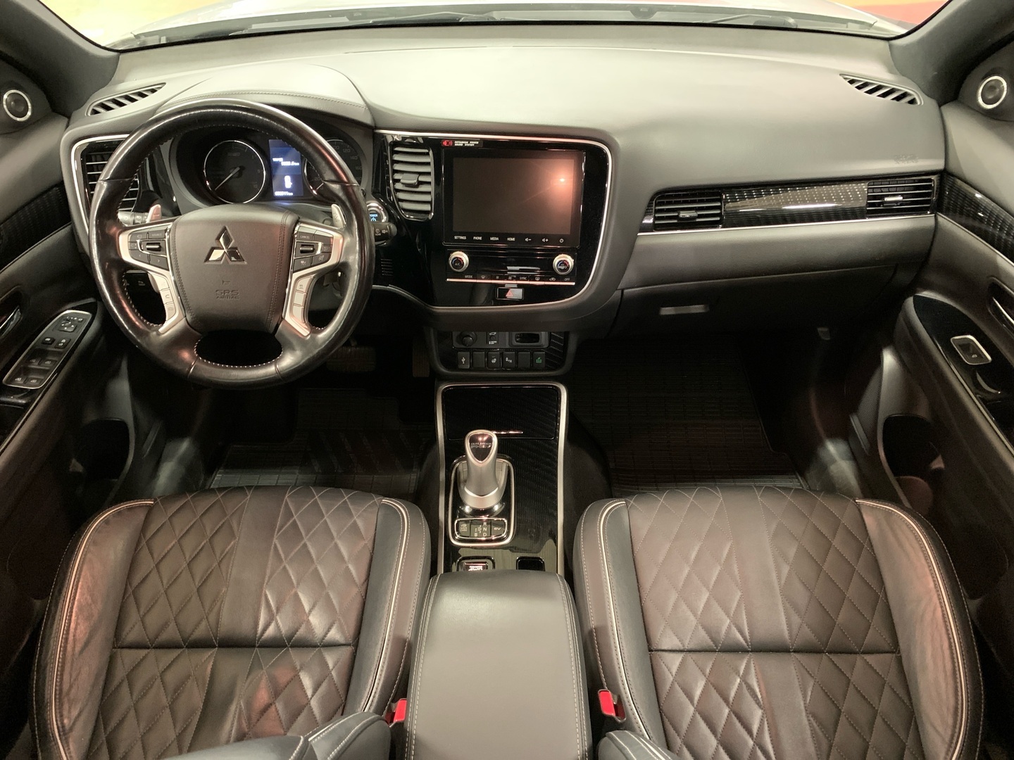 MITSUBISHI Outlander PHEV 2020