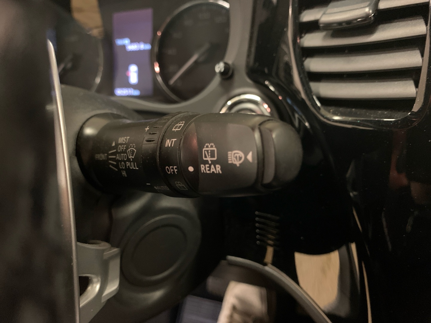 MITSUBISHI Outlander PHEV 2020