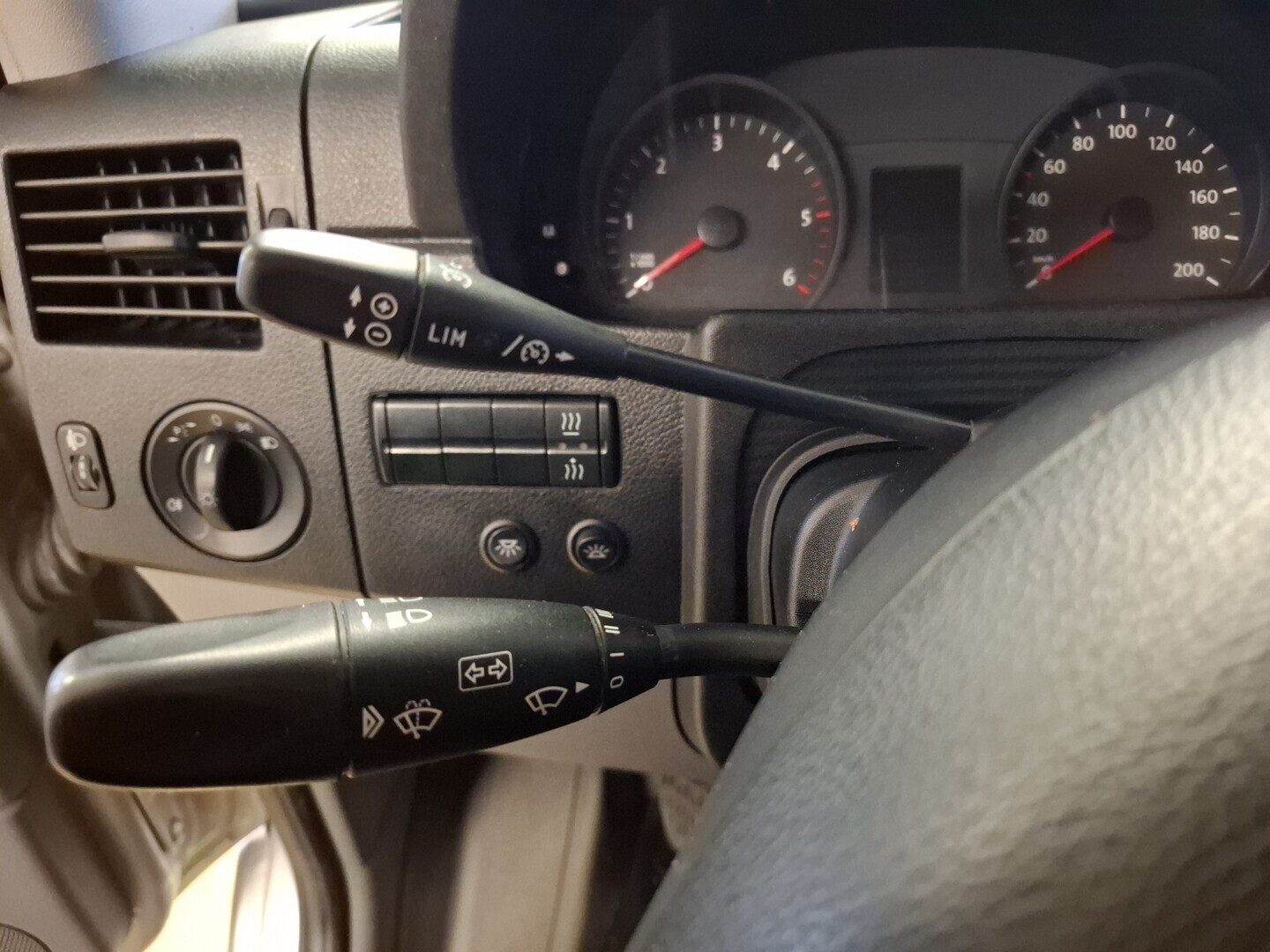 VOLKSWAGEN Crafter 2014