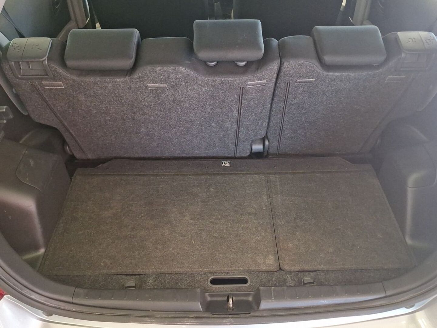 TOYOTA Yaris 11