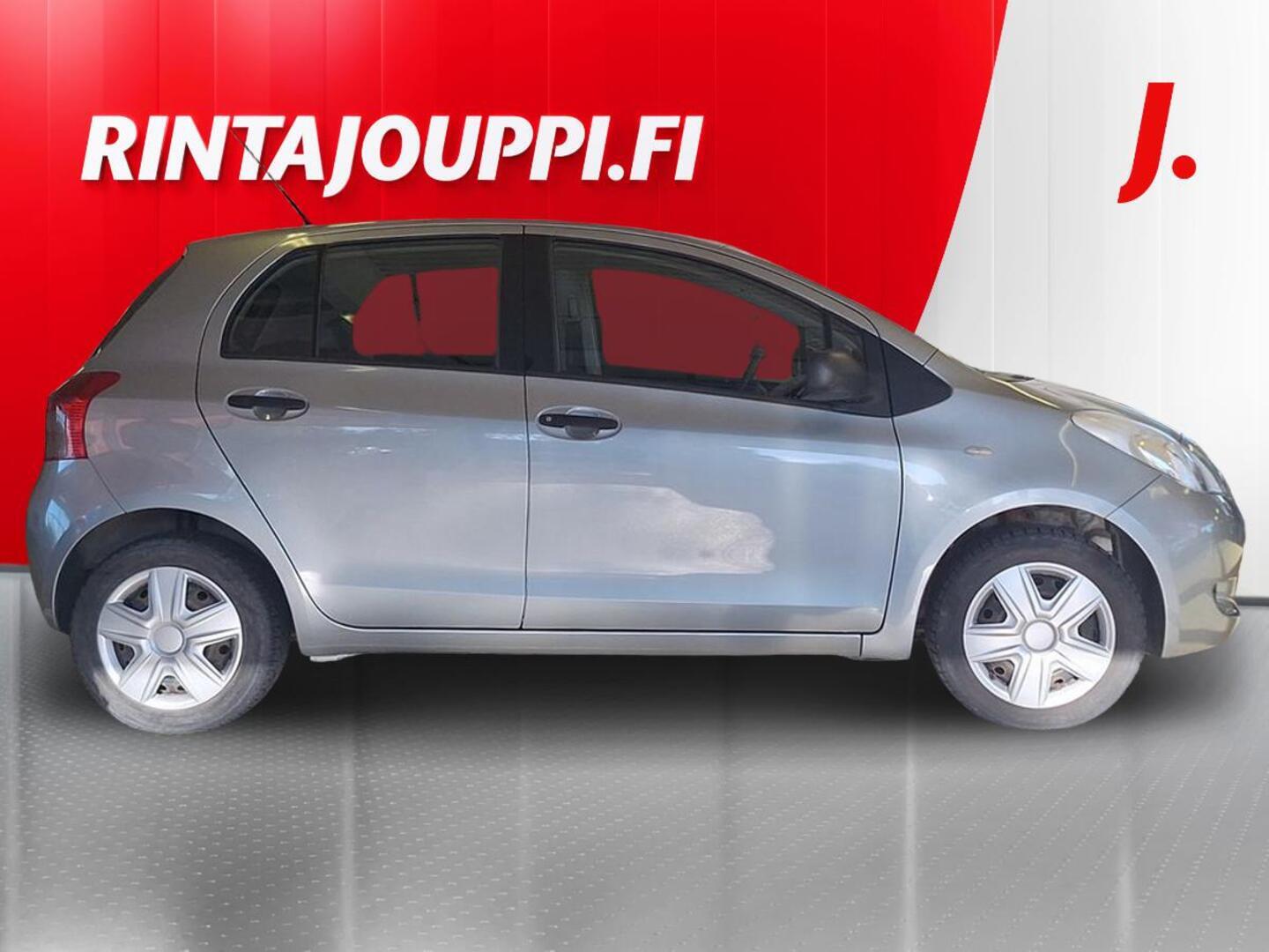 TOYOTA Yaris 6