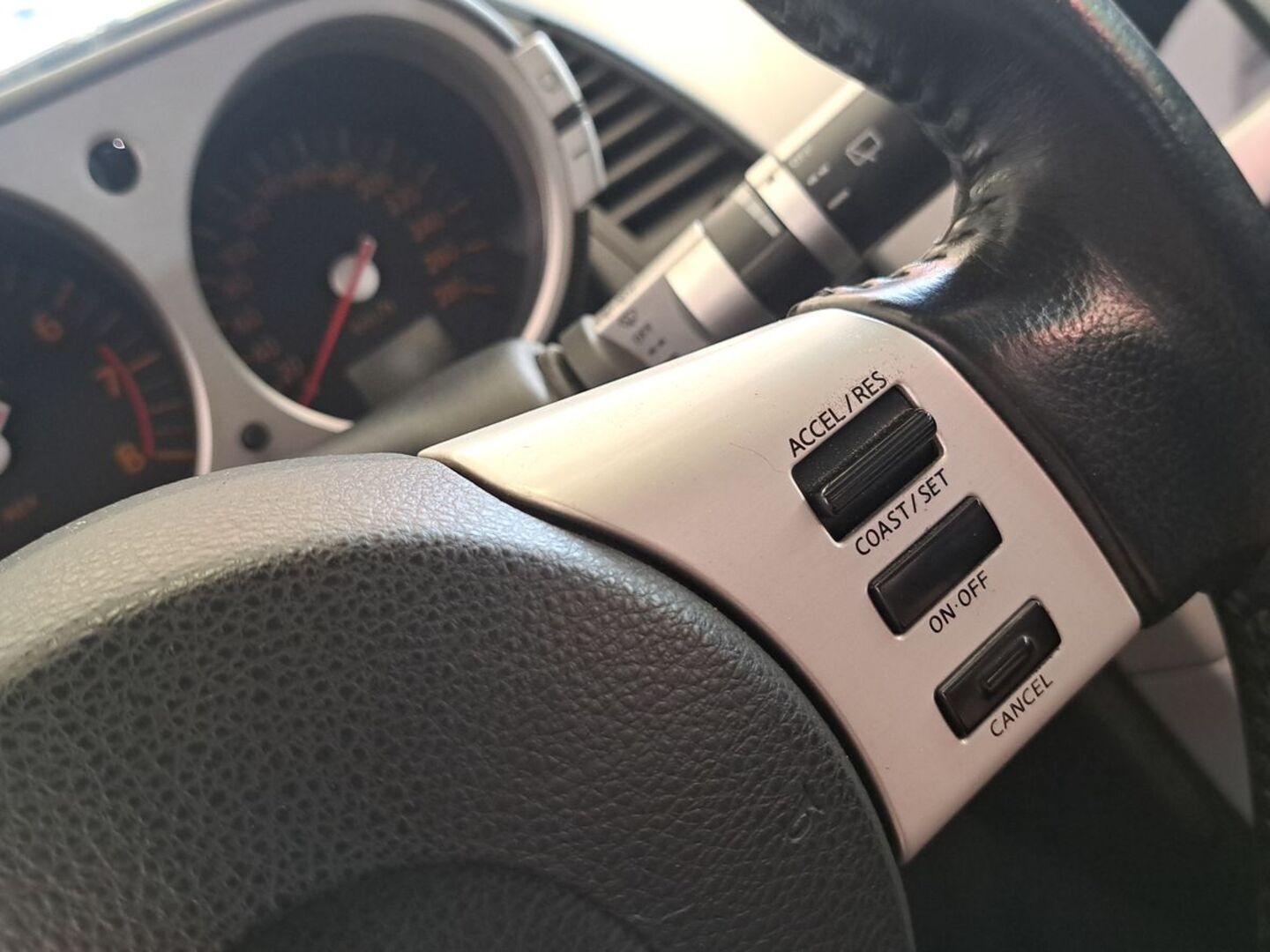 NISSAN 350Z 2004