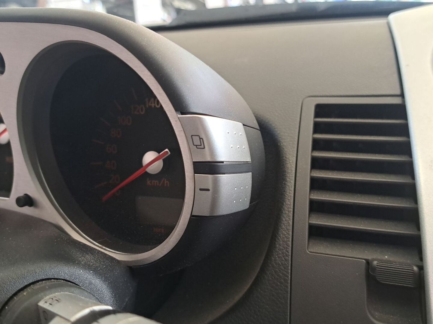 NISSAN 350Z 2004