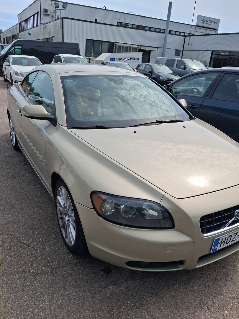 VOLVO C70 2006