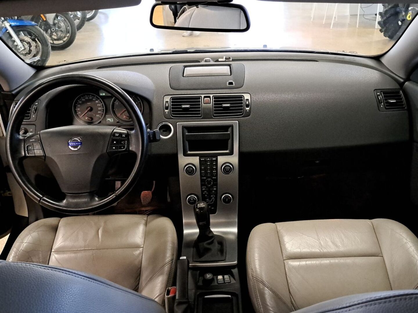 VOLVO C70 2006