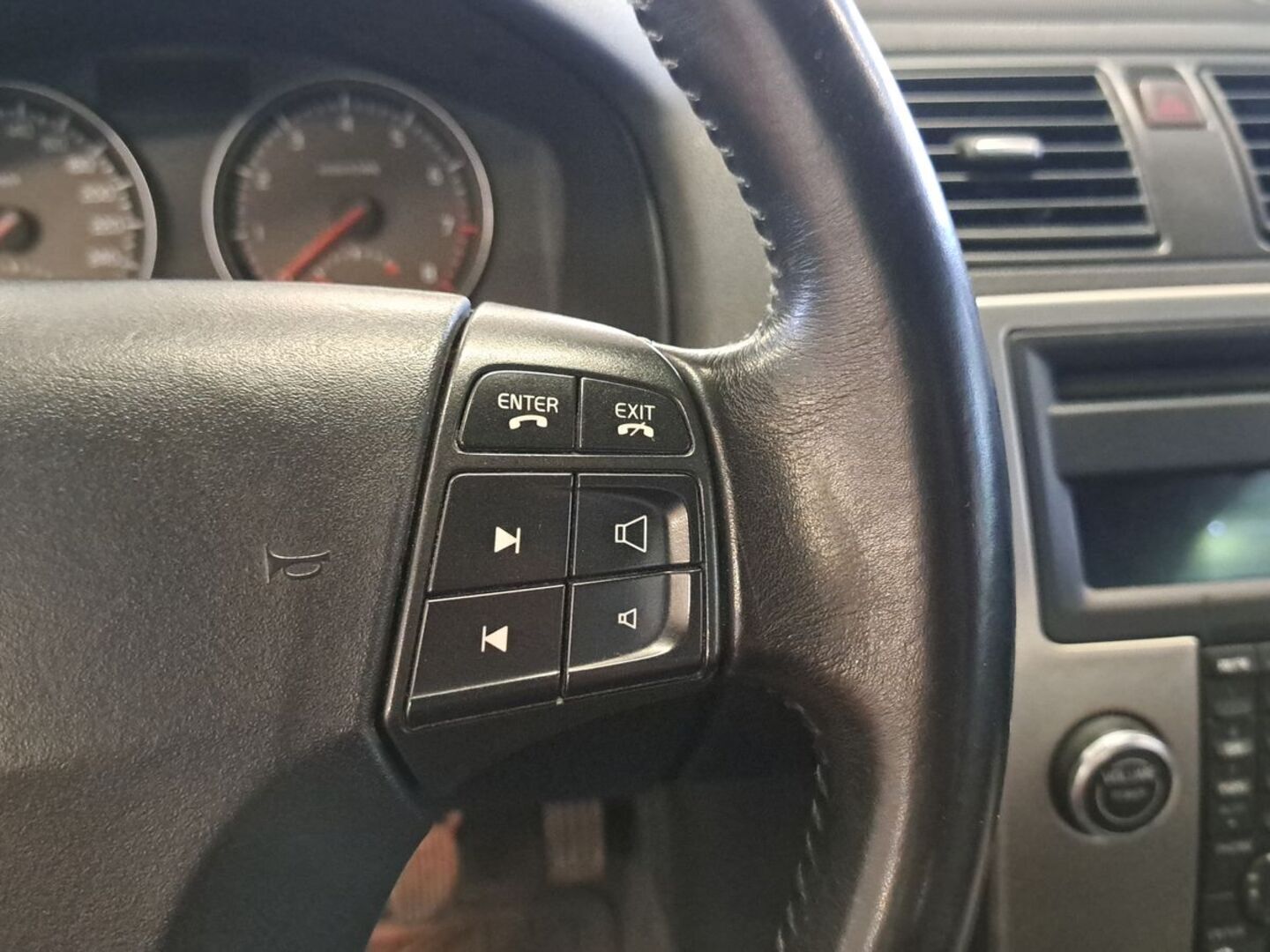 VOLVO C70 2006